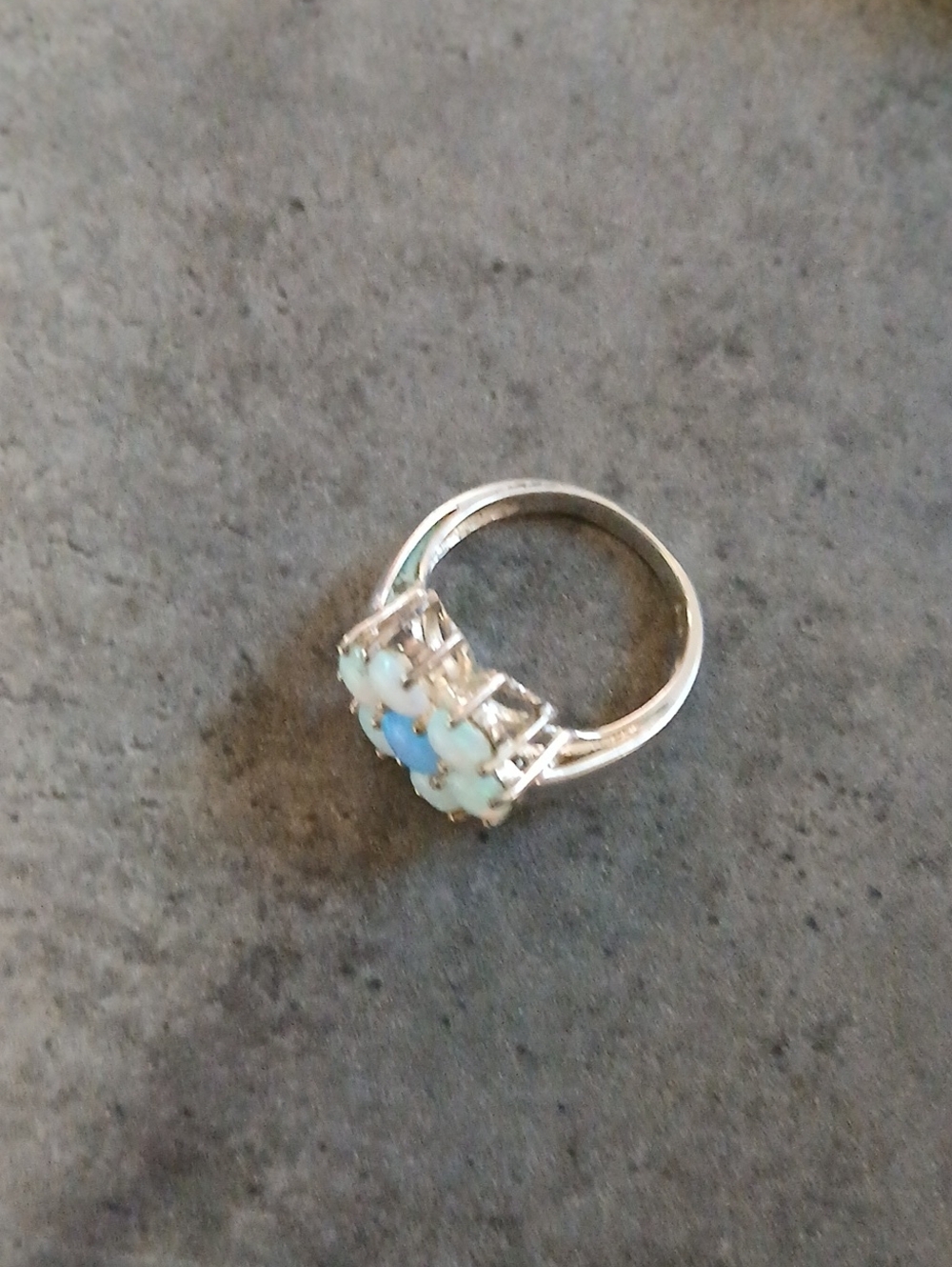 Stunning and Unique Opal in 925 Silver, Size 8 Flower Ring - Picture 7 of 10